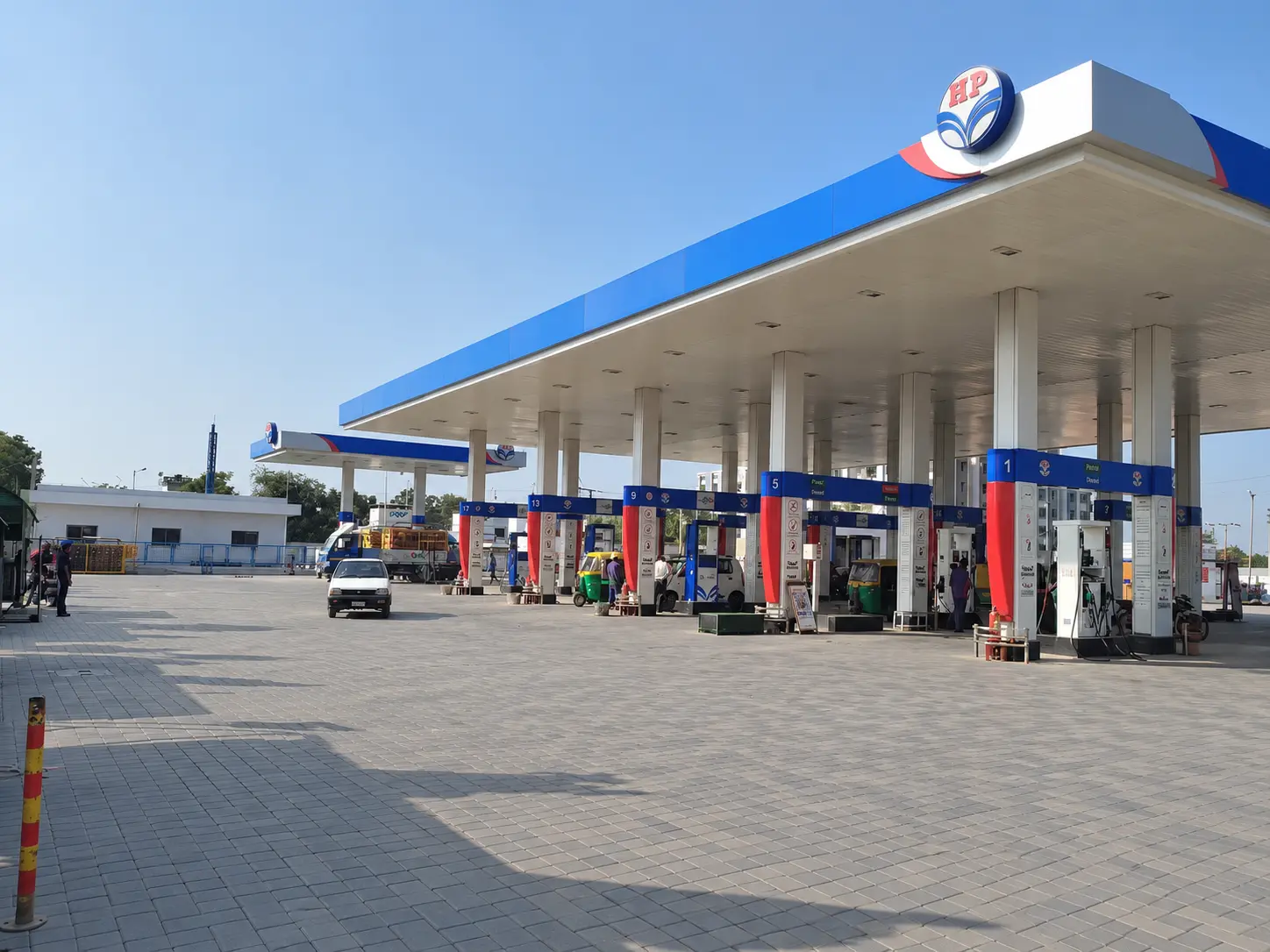 Hindustan Petroleum Forecourt